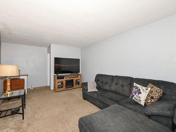 5th image of 703 Perry AVENUE