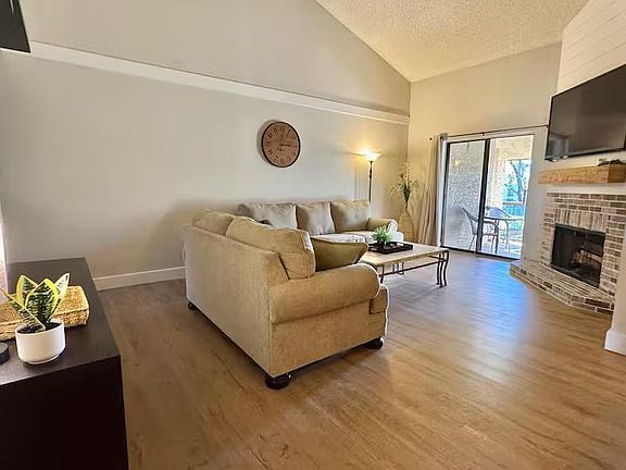 3rd image of 9550 N 94th Pl Unit 215