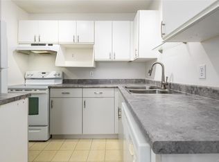 123 Back Rd #202, Courtenay, BC V9N 3W5