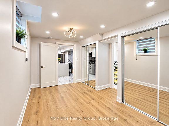 2nd image of 46 Tralee St
