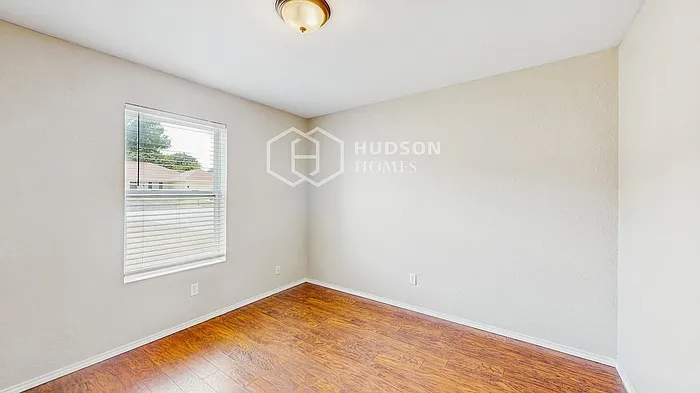 7320 Windhaven Rd — Photo 14