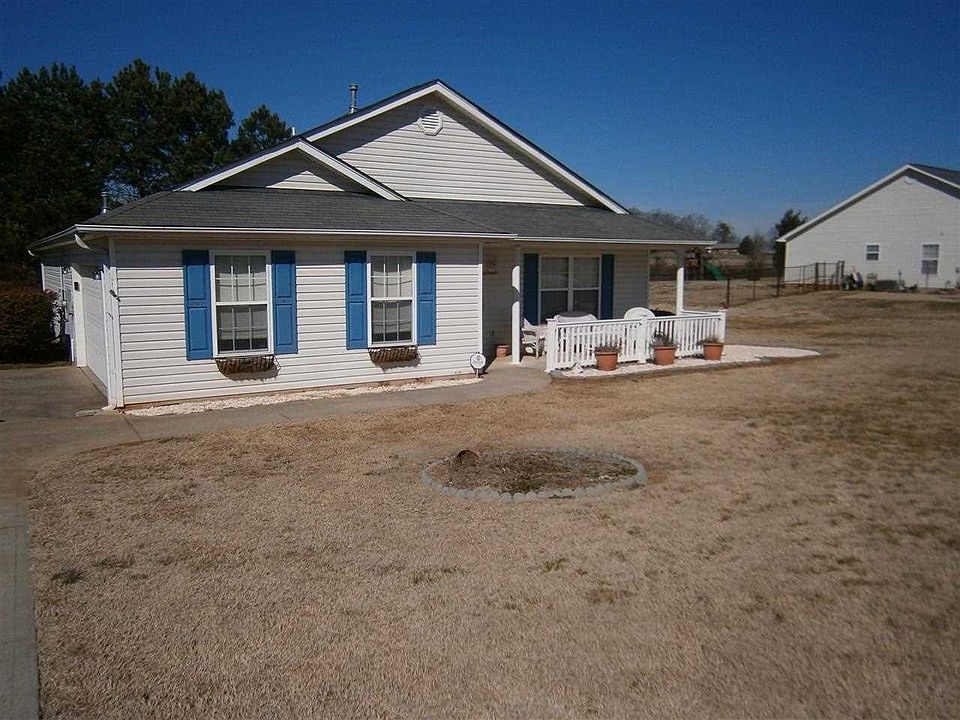 1st image of 124 McClain Lake Dr