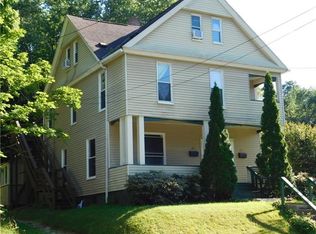 512 1/2 Rockwell St, Kent, OH 44240