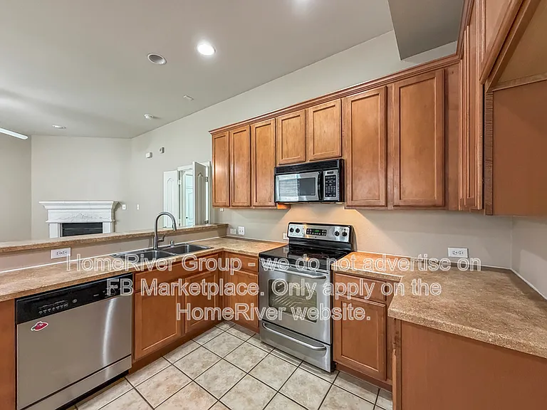 410 Marshall Way — Photo 4