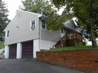 85 Dayton Rd, Bridgeport, CT 06606