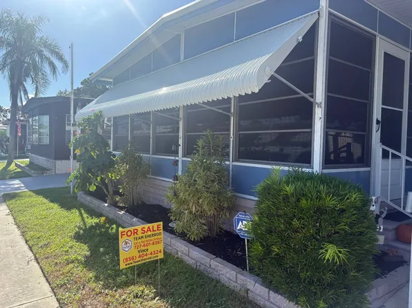 15666 49th St N Lot 1080, Clearwater, FL 33762
