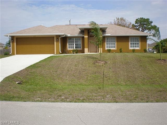 1st image of 2747 NE 1st Pl