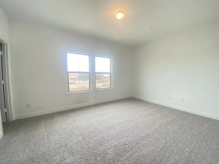 1495 Perrin Ln — Photo 15