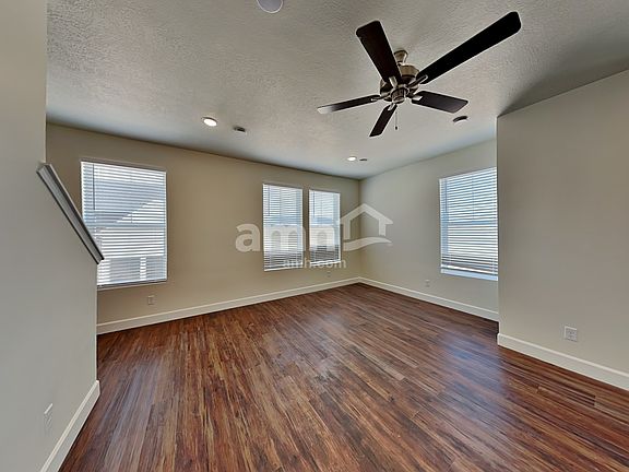 3rd image of 6012 W Copperhawk Dr