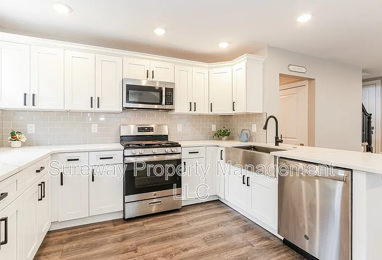 350 Larchwood Rd — Photo 6