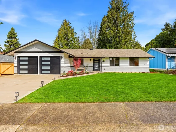 8810 NE 138th Street, Kirkland, WA 98034