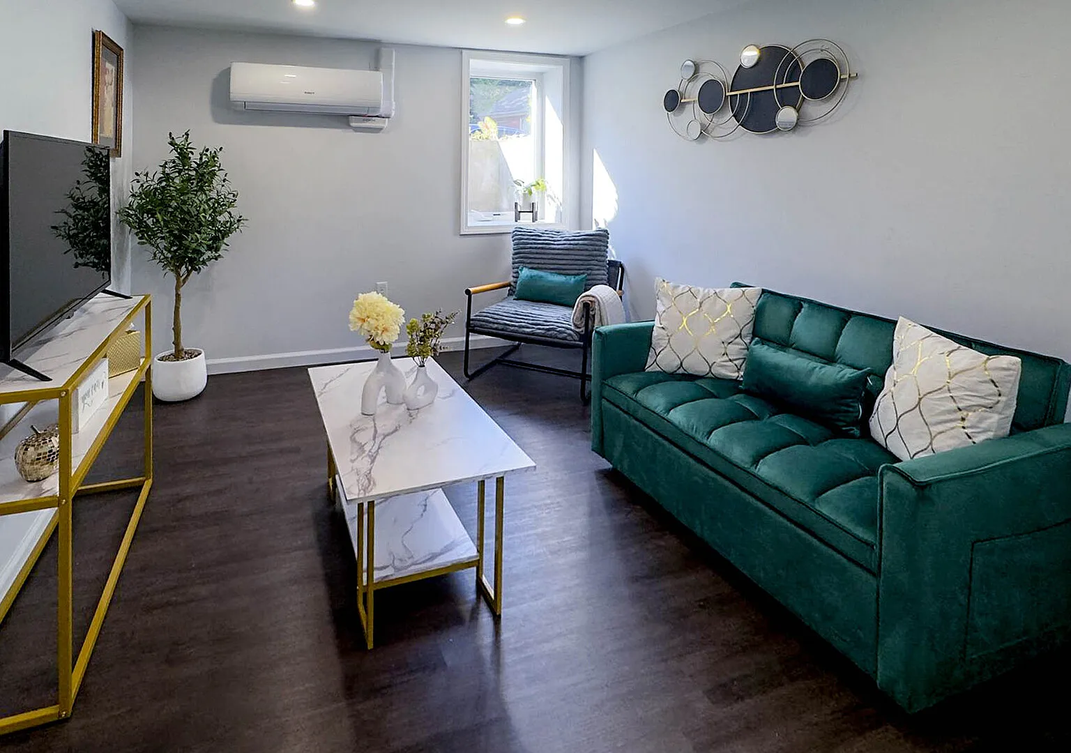 1 Bedroom New Apartment- Near Yale New Haven — Photo 4