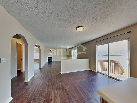 4th image of 143 Georges Creek Dr