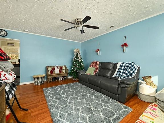 5th image of 4502 N Campbell St