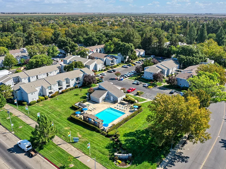 Silverstone Apartments