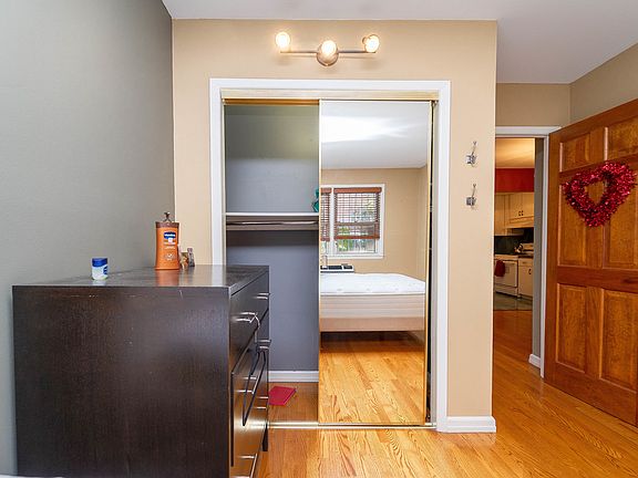 2nd image of 21-16 33rd Ave #1R