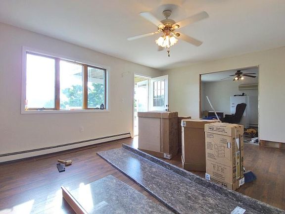 5th image of 41 Rock Ln
