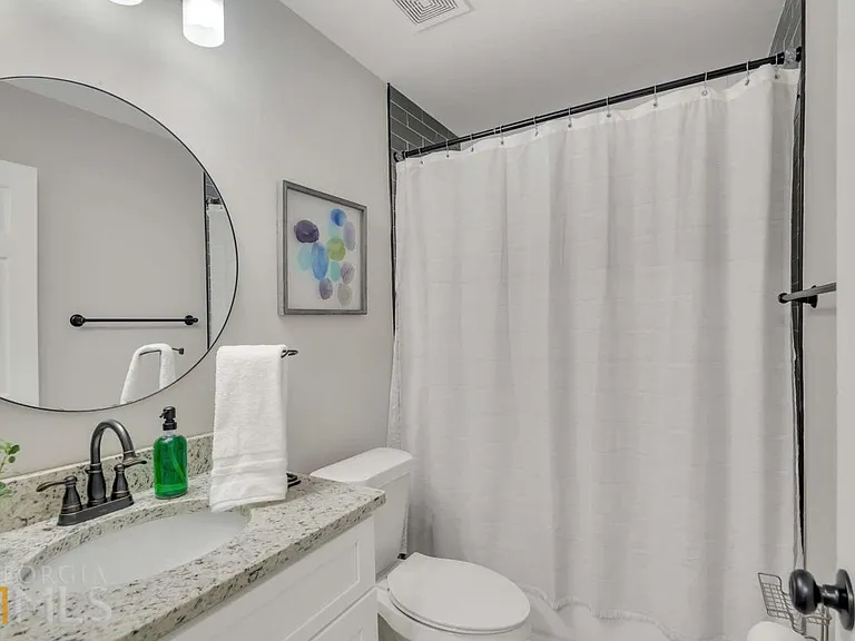 5551 Davis Dr — Photo 10