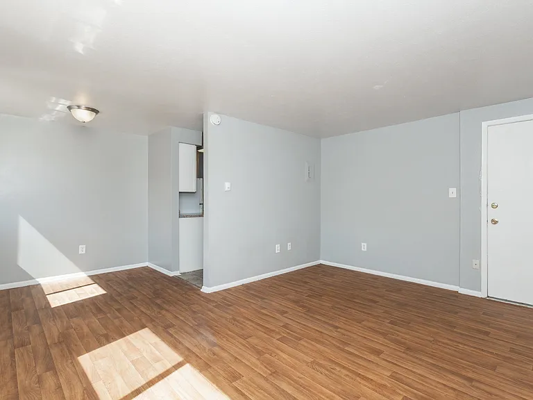 840 Cherry — Photo 30