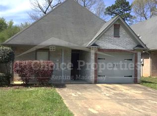 121 Springdale Dr, Mount Olive, AL 35117