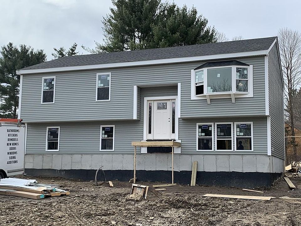 2nd image of 34 Pleasant St