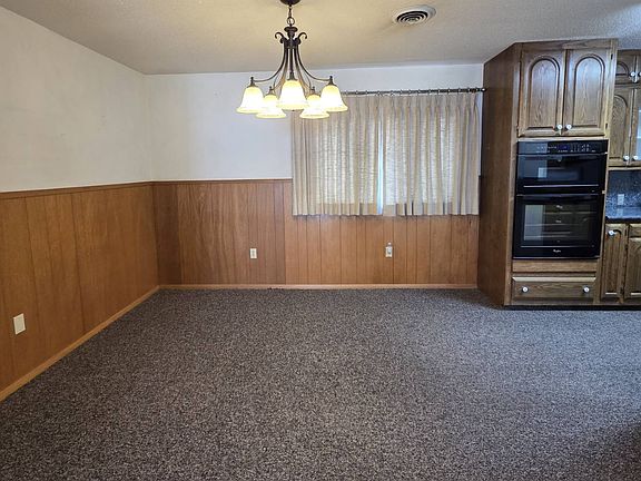 4th image of 306 1st St