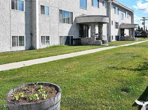2nd image of 81 Slater Dr APT 3