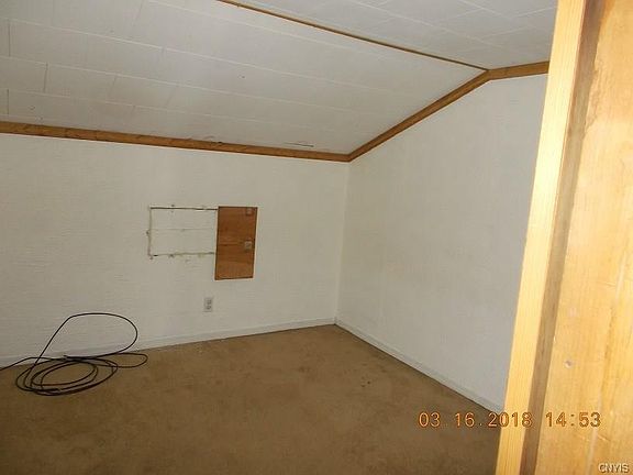 2nd image of 3088 Mechanic St