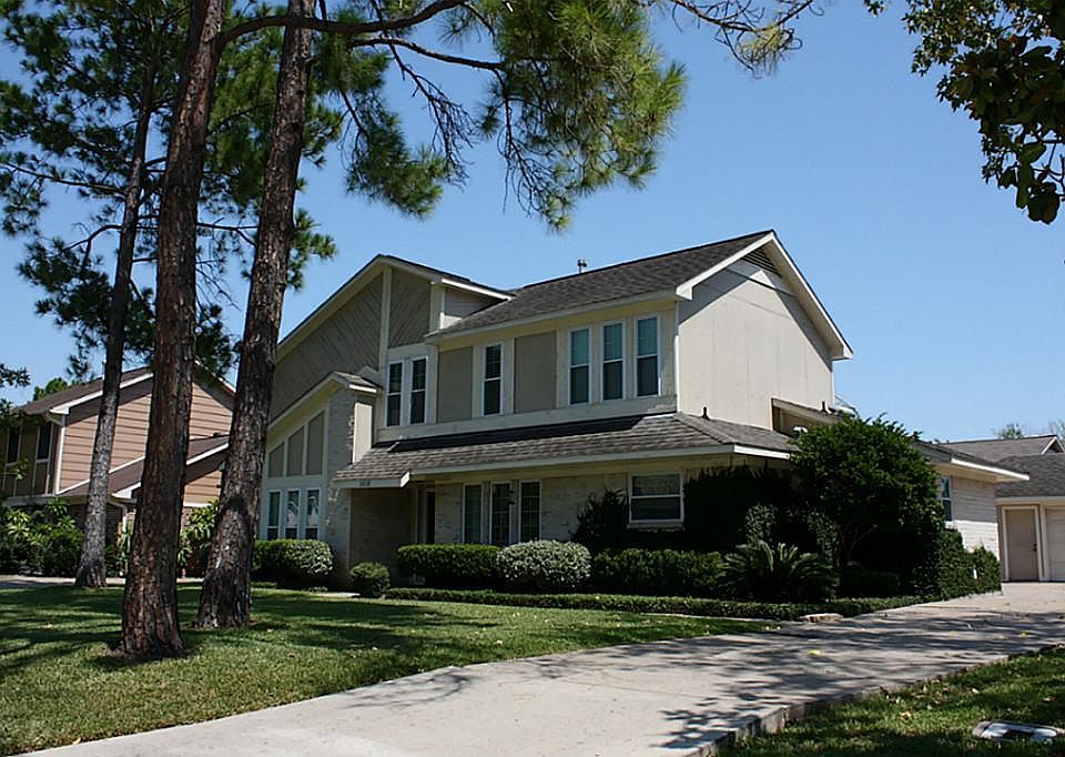 1st image of 1818 Pinewood Ct