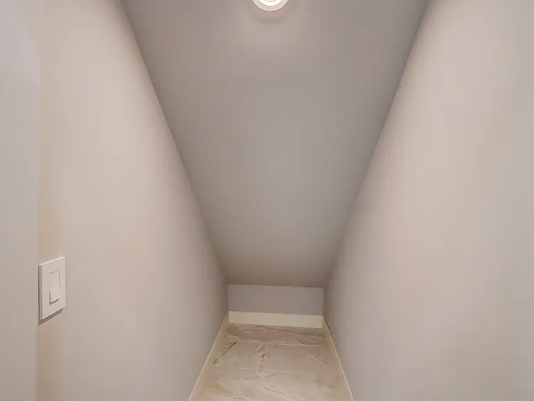 7744 Ostrom Ave — Photo 4