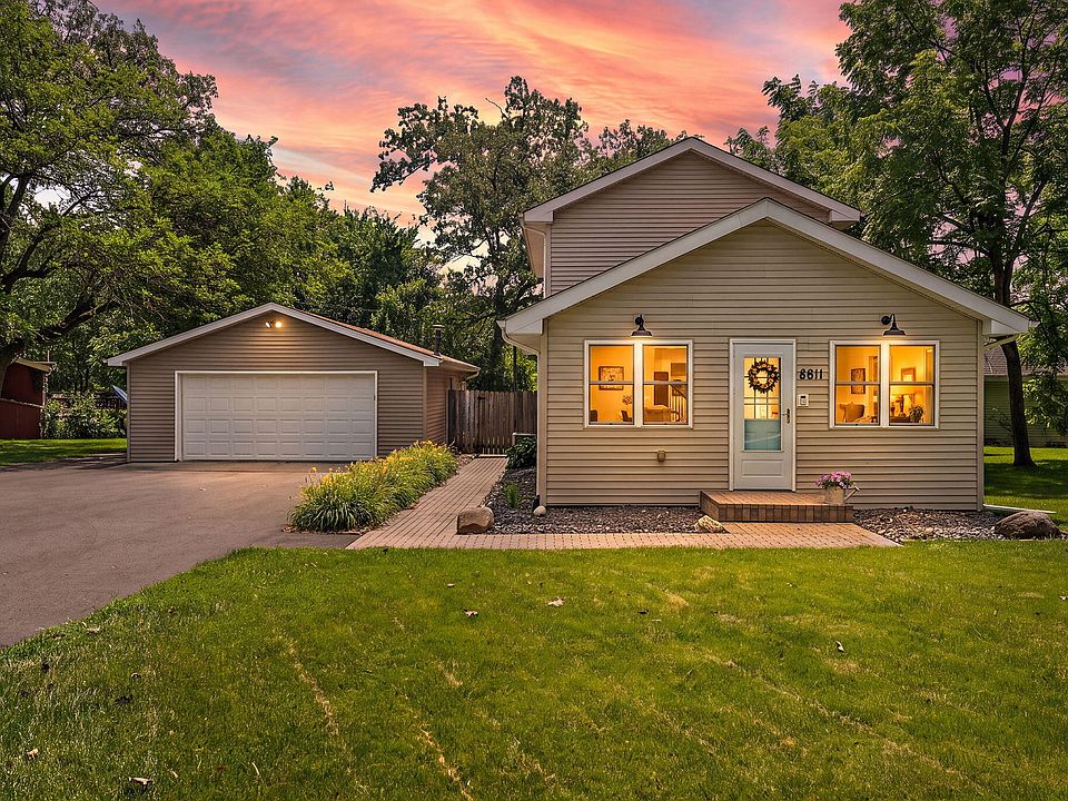1st image of 8611 W 138th Pl