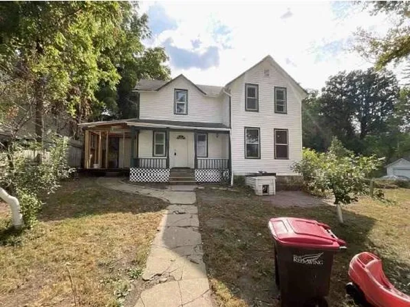 1411 W 3rd St, Red Wing, MN 55066