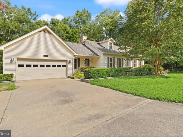 2207 Wittington Blvd, Alexandria, VA 22308