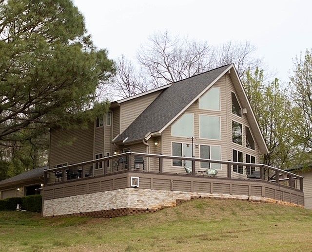 1st image of 76 Mayfair Dr