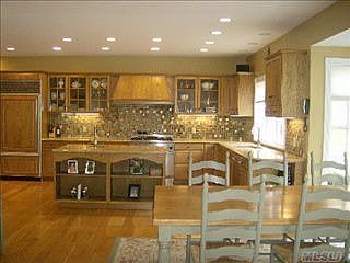 4th image of 4 Seven Springs Ct