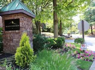 202 Mountainview Dr, Wayne, PA 19087
