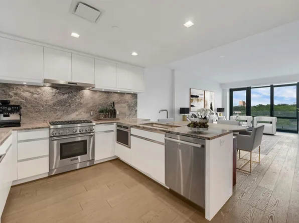 320 Adolphus Avenue image 1 of 14