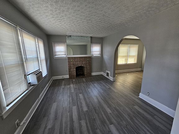 3rd image of 1243 Quebec Rd Floor 2