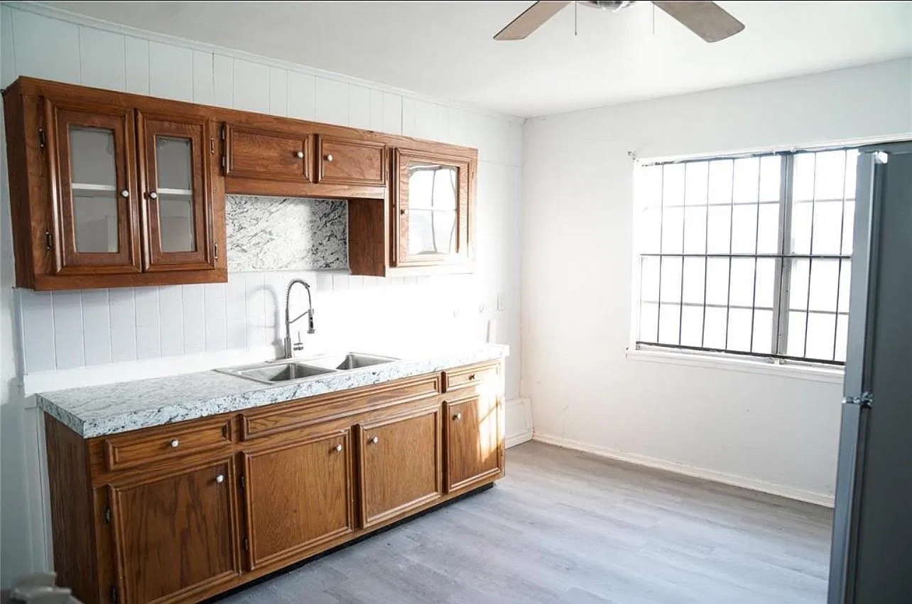 3 bed, 1.0 bath, 1023 sqft, $1,500 — Photo 4