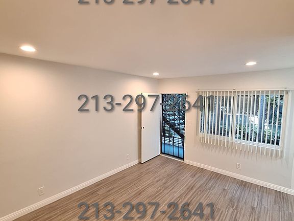 4th image of 210 N Burlington Ave APT 2