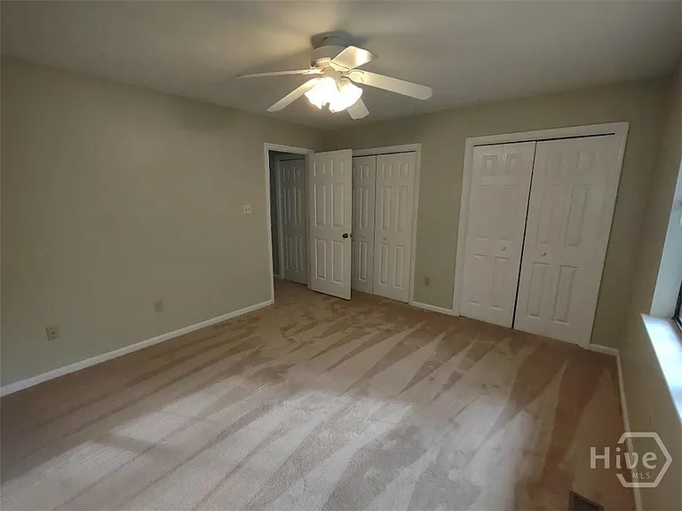 282 Greenwich Dr #5 — Photo 5