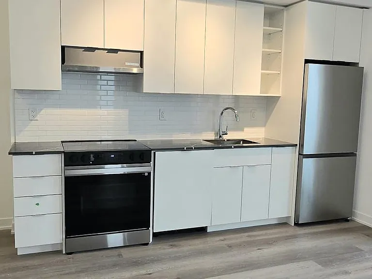 2075 Lakeshore Rd #2209 — Photo 8