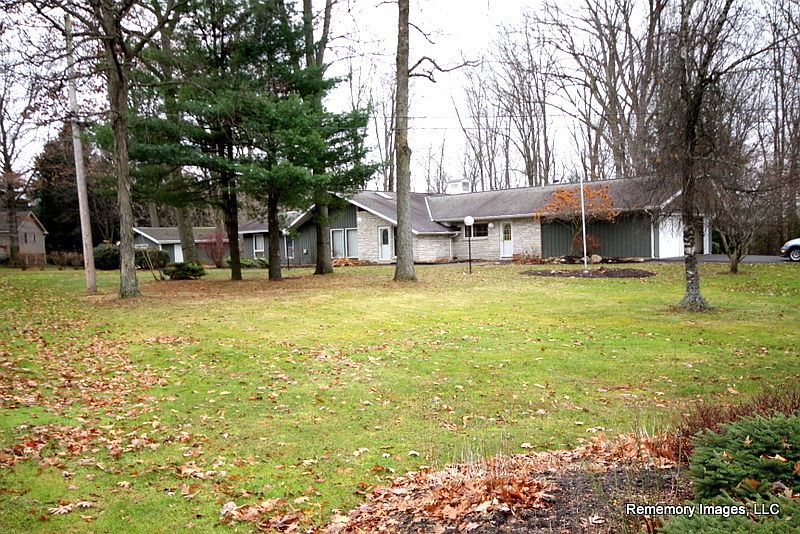 1st image of 1213 Carmont Dr