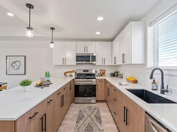 Central Heights Townhomes