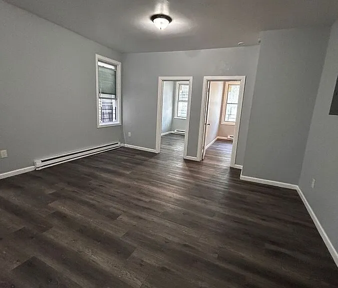 486 Walnut St — Photo 2