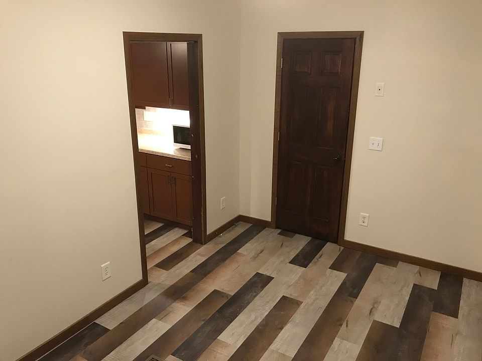 1st image of 545 Vine St