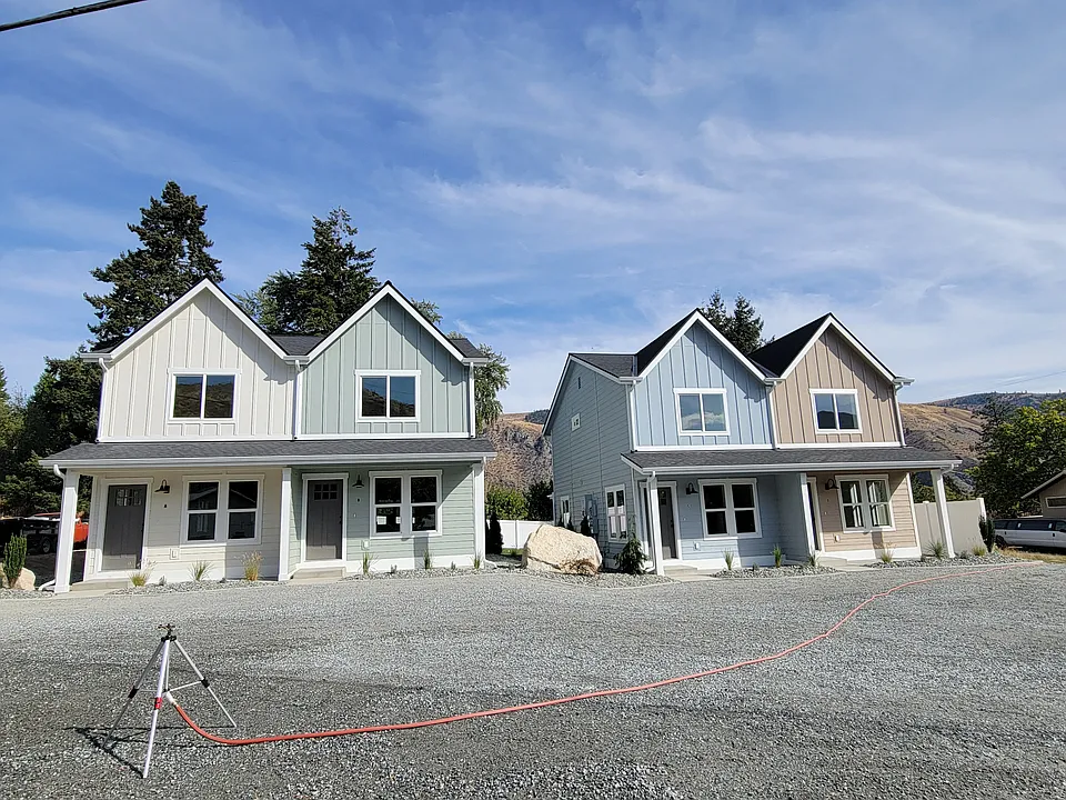 2311 Albin Dr