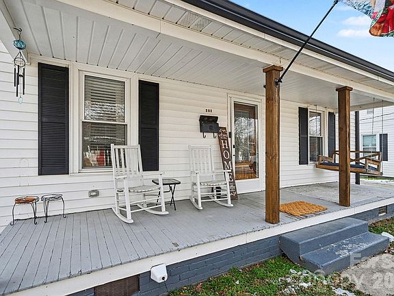 3rd image of 207 S East Ave