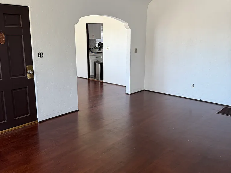 5606 Meade Ave — Photo 7