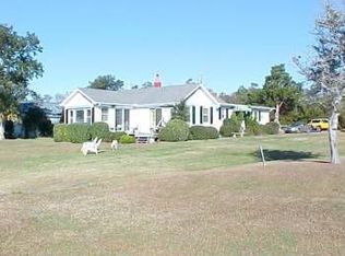 179 Gales Shores Cir, Newport, NC 28570